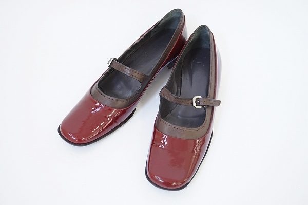 ストラップがあるから足が疲れにくい！ジル・サンダー パンプスを買取しました