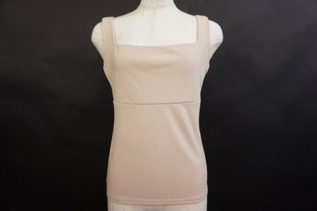 薄手のブラウスインナーにも大活躍！フォクシーのタンクトップを買取しました