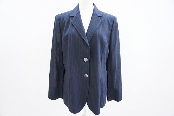 しっかりした着こなしができる！アルベロベロのカーディガンをお売りいただきました