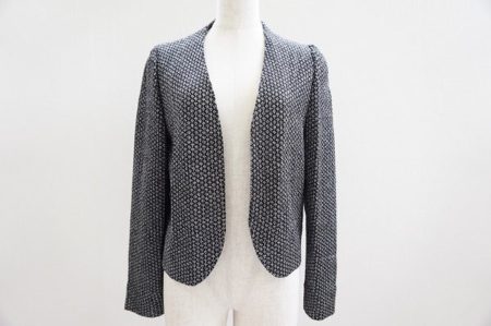 ニットとは思えないしっかり感！斉藤都世子のニットジャケットを買取しました