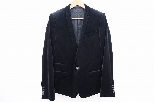 高貴な印象を与えられる！ドルチェ＆ガッバーナのベロアジャケットを買取しました