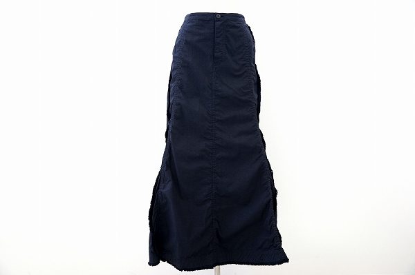 困ったときはブラックスカートが使える！イッセイミヤケハートのスカートを買取しました