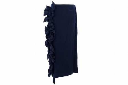 豪華なフリルでエレガントに決まる！イッセイミヤケのスカートをお売りいただきました