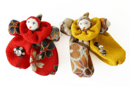 存在感のある柄で日本の美しさを表現！詩仙堂のブローチ2個セットを買取しました