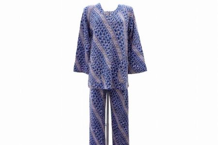 スポーティな印象がお好きな方に！斉藤都世子のニットセットアップを買取しました