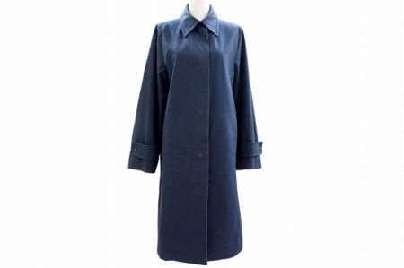 首元の襟が上品さを演出してくれます！マックスマーラのワンピースを買取しました