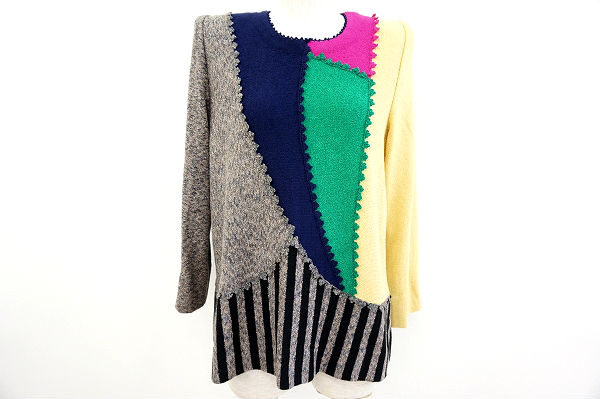 虹のような色合いで華やかになる!斉藤都世子のカットソーをお売りいただきました