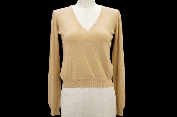 首元の華奢さをアピールできる！ドルチェ＆ガッバーナのカットソーを買取しました