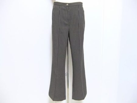 細めボーダーでほっそり美脚が叶う！伊太利屋のパンツをお売りいただきました