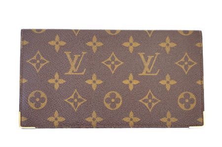 定番モノグラムで品よく！ルイ・ヴィトンの二つ折り財布を買取しました