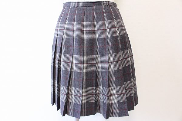 お客様ご自身とそのお子さんのご不用になったお洋服をまとめてお買取りいたしました