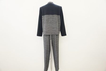 ベーシックなお色味が様々な洋服とマッチする！詩仙堂のセットアップをお売りいただきました