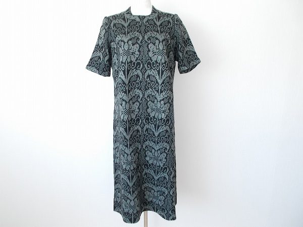 落ち着いた雰囲気でありながら華やかさを纏える!斉藤都世子のニットワンピースをお売りいただきました