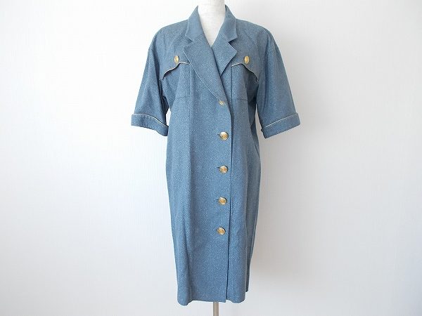 ワンピースのようなコートです！レリアンの水色コートをお売りいただきました