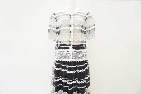 モノトーンでありながら存在感は抜群！ユキコハナイレースのセットアップを買取しました