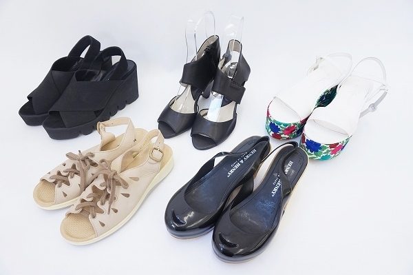 シンプルからフェミニンまで勢ぞろい！銀座かねまつシューズ5点セットを買取しました