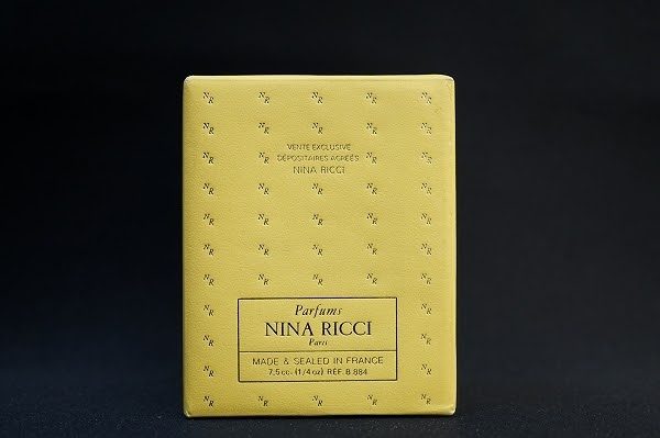 万人受けするニナリッチのレールデュタンを未開封で買取させて頂きました。