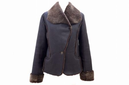 温かいのにおしゃれに決まる！ヒロココシノのムートンコートをお売りいただきました