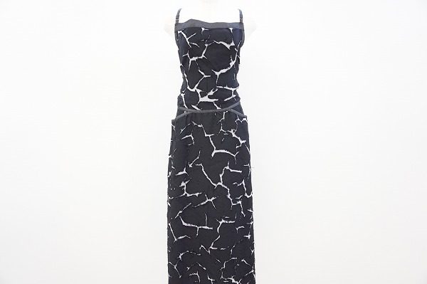 どこか見入ってしまう柄で注目度アップ!ヒロココシノのロングワンピースを買取しました