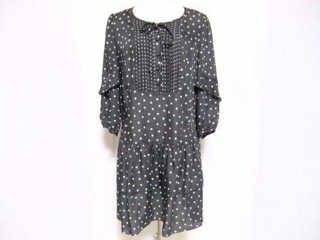 胸元のリボンでメリハリある印象に！トゥービーシックのワンピースをお売りいただきました