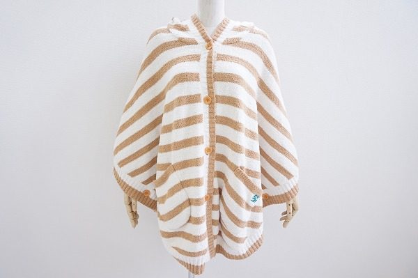 可愛らしいボーダーで癒されます!カシウエアのポンチョをお売りいただきました