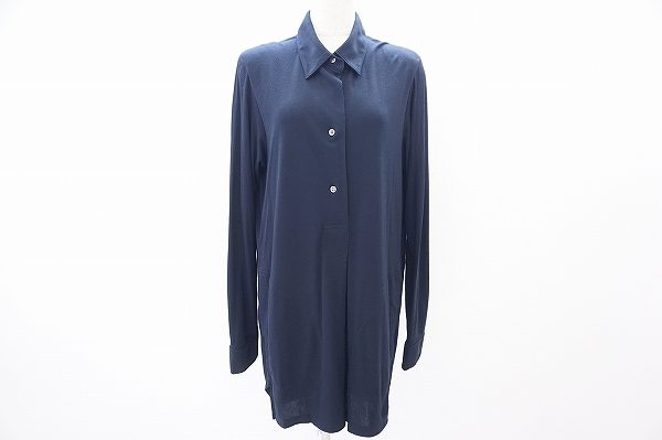 カジュアルながらもどこかスマートな印象に！セオリーのチュニックをお売りいただきました