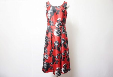 華やかさとシックな雰囲気のコラボレーション！ローラアシュレイ ワンピースをお売りいただきました