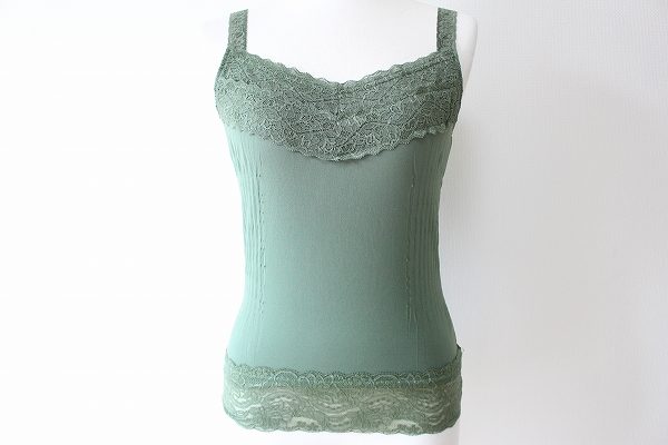 清楚な雰囲気でしっとりした女性に!ノコオーノのキャミソールをお売りいただきました