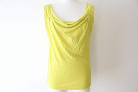 涼しさもしっかりと感じられる麻素材！イクコのタンクトップをお売りいただきました