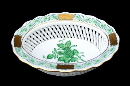 さわやかグリーンでお部屋を和ませます！ヘレンドの小物入れをお売りいただきました