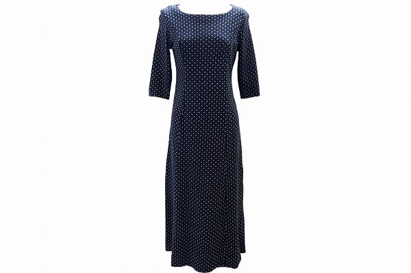 女性ならではの線の細さもアピールできる！ローラアシュレイのワンピースをお売りいただきました