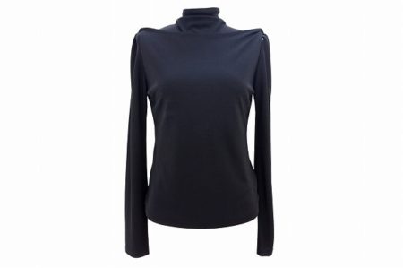 しっとりとした印象を加えてくれます！ダナキャランのカットソーをお売りいただきました