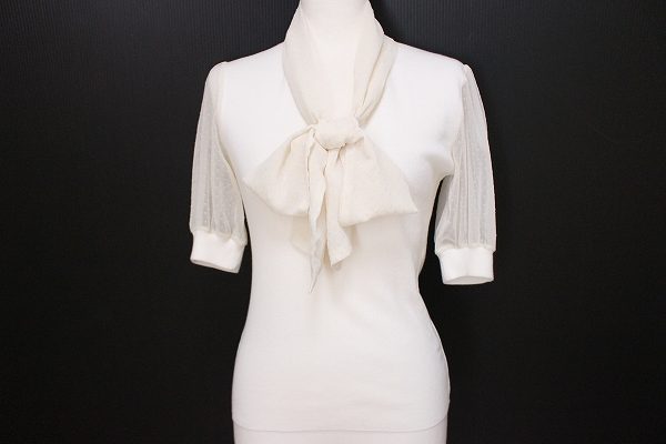 胸元リボンが可愛らしい雰囲気に!キャサリンハーネルのカットソーをお売りいただきました