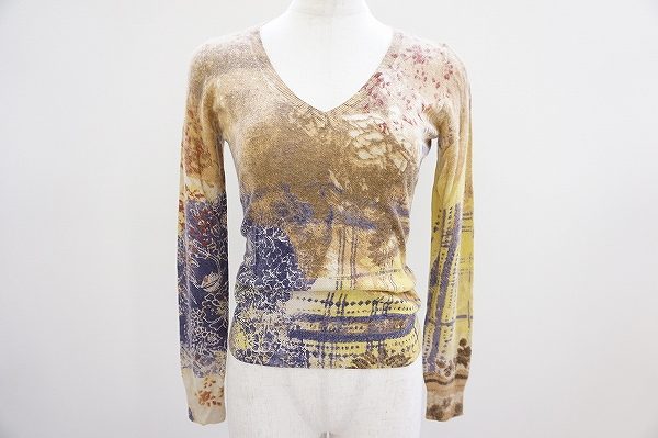 セピアを感じさせる絵柄がポイント！エトロのシルクセーターをお売りいただきました