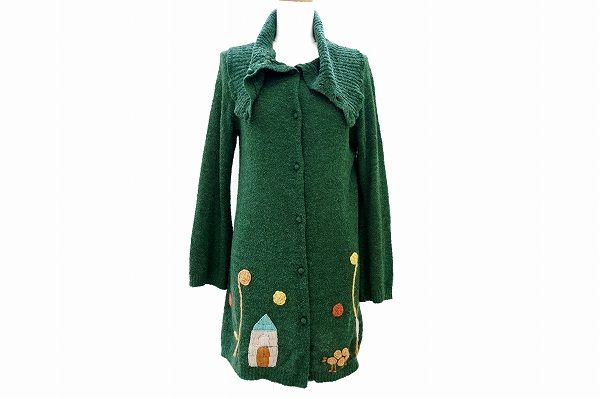 渋みのあるグリーンがどこか高貴な印象に!ホコモモラのカーディガンを買取しました