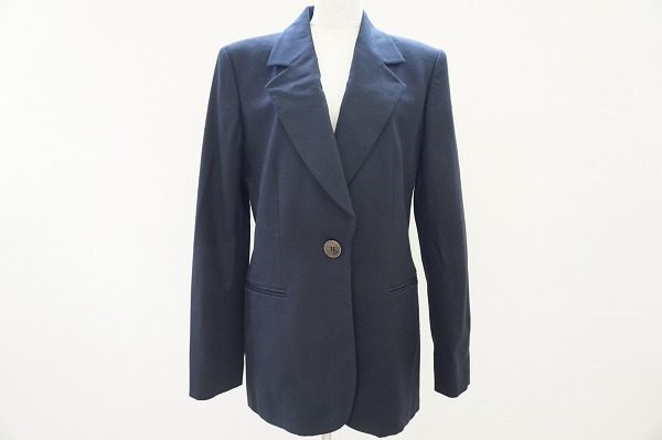 ウールジャケットで温かさも期待できる！ジャンフランコフェレ ジャケットを買取しました