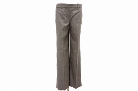 センターラインでスラっとしたシルエットが叶う！クロエのパンツをお売りいただきました