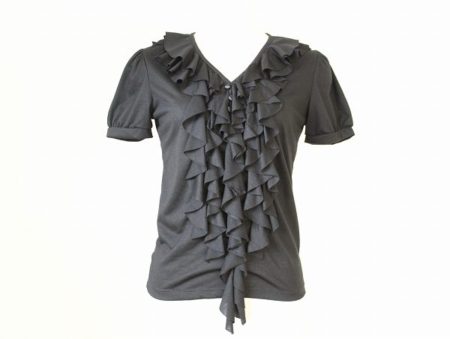 しっかりフリルでメリハリある印象が叶う！ボンサンスのカットソーをお売りいただきました