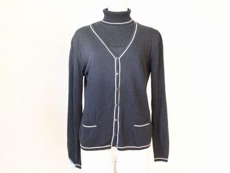 エース級アイテムアンサンブルで日々のファッションを身軽に！ポールカのアンサンブルをお売りいただきました