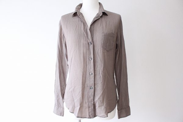 落ち着き感のあるコーディネートが完成します！エストネーションのシャツブラウスを買取しました