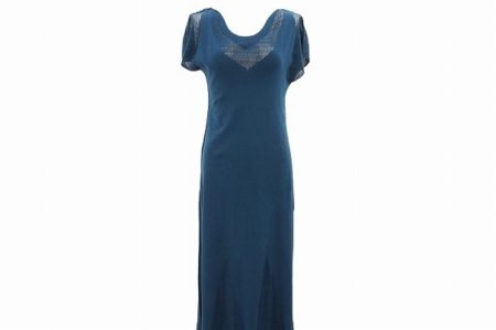 深みのある青緑が上品かつ落ち着き感を演出！イッセイミヤケのワンピースをお売りいただきました