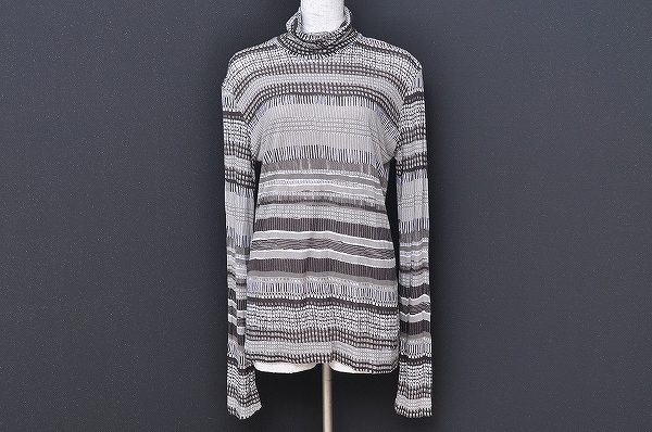 アートのようなボーダーがレア！レコパンのカットソーをお売りいただきました