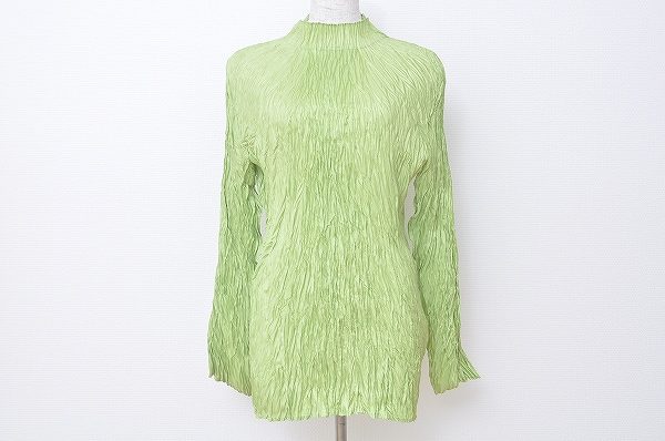 スッキリ見えるしわ加工でスマートな雰囲気をプラス！モガ カットソーをお売りいただきました