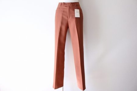 ピンクのような上品ブラウンが素敵！マカフィーの新品同様パンツをお売りいただきました