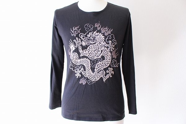 竜の刺繍がアクセントに!かっこよく仕上がります ヨーガンレール ットソーをお売りいただきました