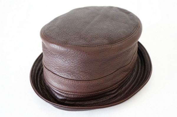 レア素材の鹿革がポイントです!ダンヒルのメンズハットをお売りいただきました