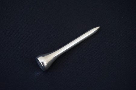 ばっちりプレーは道具選びから始まります！ティファニー ゴルフ ティー 小物をお売りいただきました