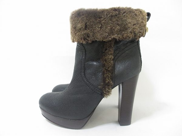 かさばるシューズを大量買取!トリーバーチのブーツを買取いたしました