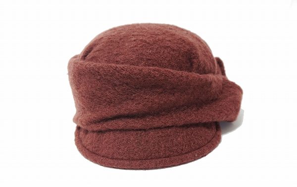 レアカラーのエンジが可愛い！カシラのキャスケットをお売りいただきました