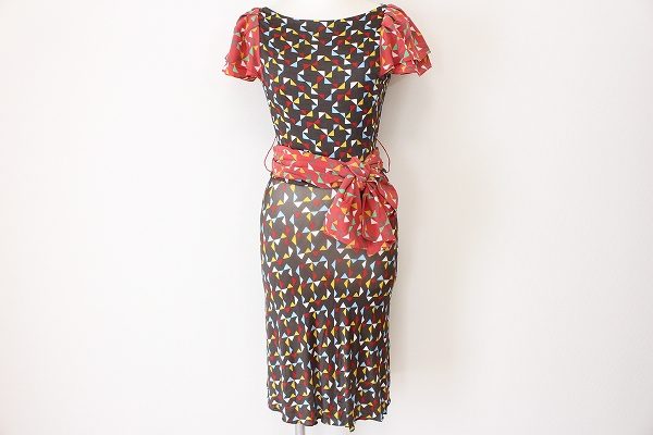 お洋服の量が多いので、宅配買取を利用してアンテプリマのワンピースを買取依頼いただきました